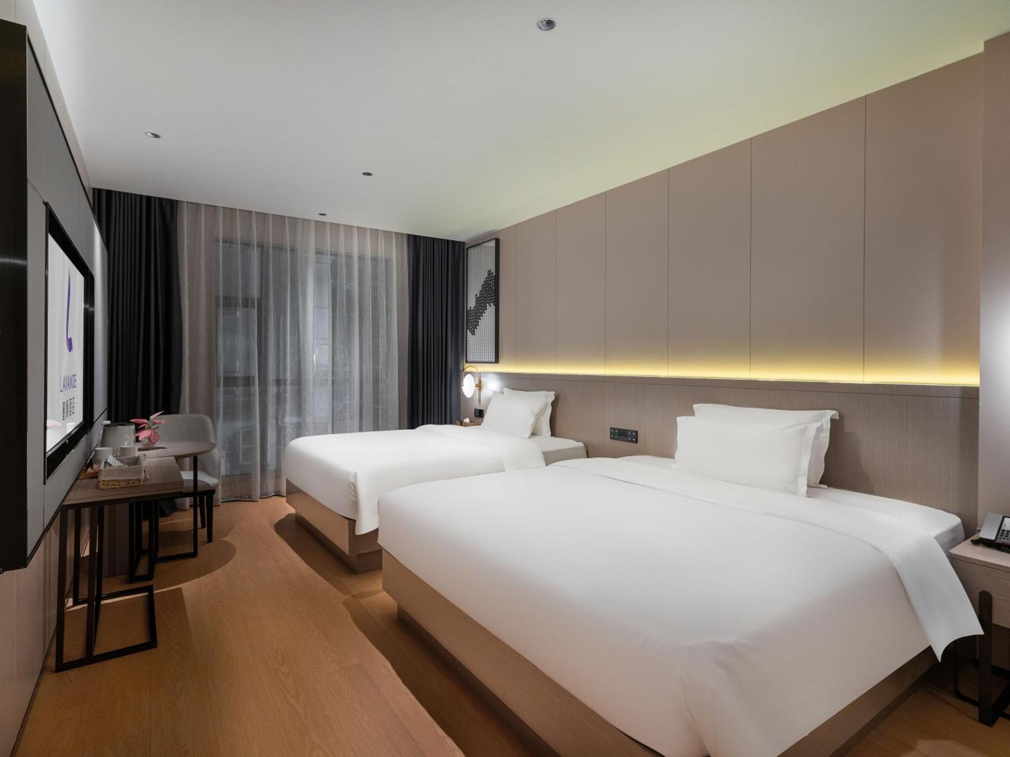 Lavande International Hotel Guangzhou Taikoo Hui Square Shipaiqiao Metro Station Branch - Free Shuttle Bus To Canton Fair Complex During Canton Fair Period & Free Vpn Internet Access Eksteriør billede