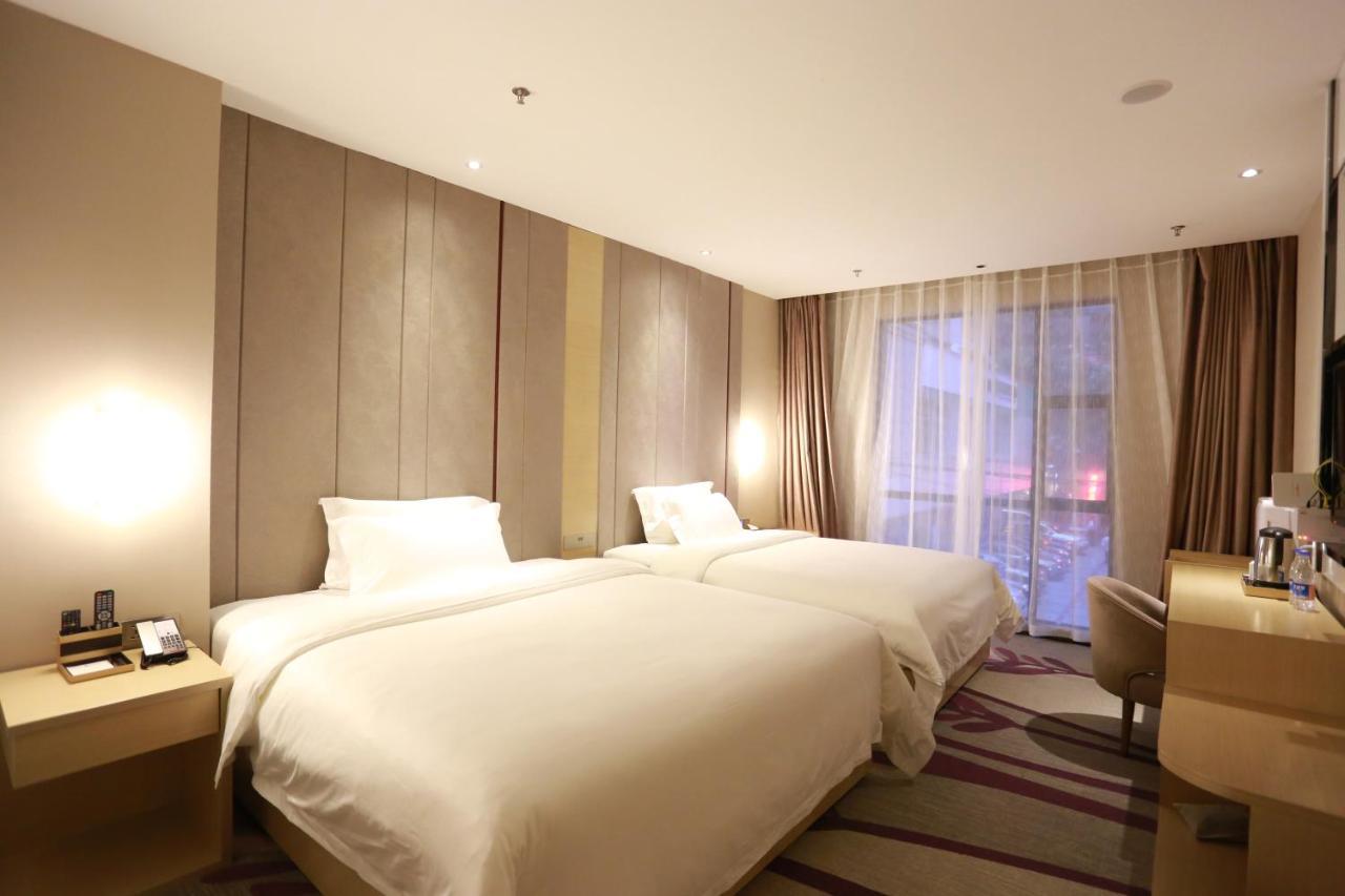 Lavande International Hotel Guangzhou Taikoo Hui Square Shipaiqiao Metro Station Branch - Free Shuttle Bus To Canton Fair Complex During Canton Fair Period & Free Vpn Internet Access Eksteriør billede