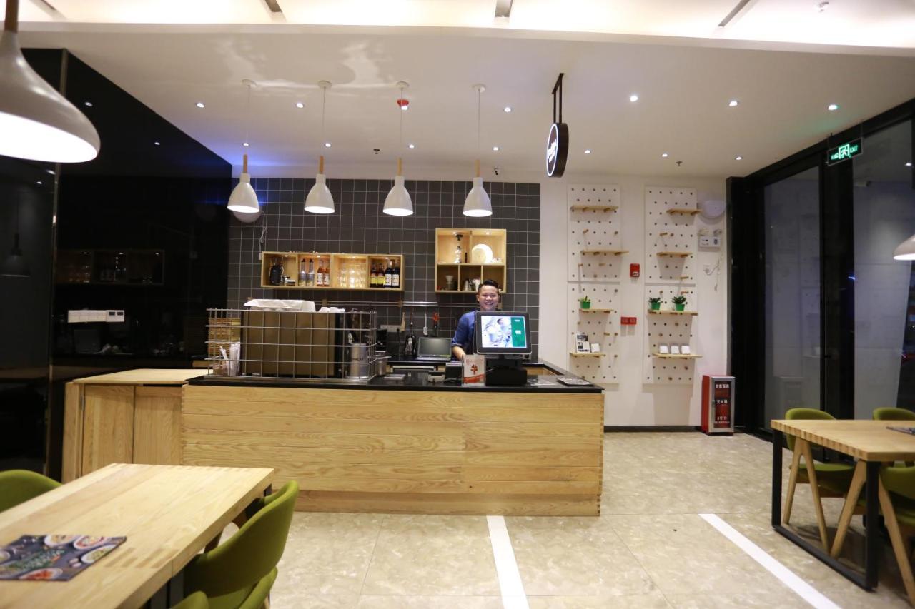 Lavande International Hotel Guangzhou Taikoo Hui Square Shipaiqiao Metro Station Branch - Free Shuttle Bus To Canton Fair Complex During Canton Fair Period & Free Vpn Internet Access Eksteriør billede